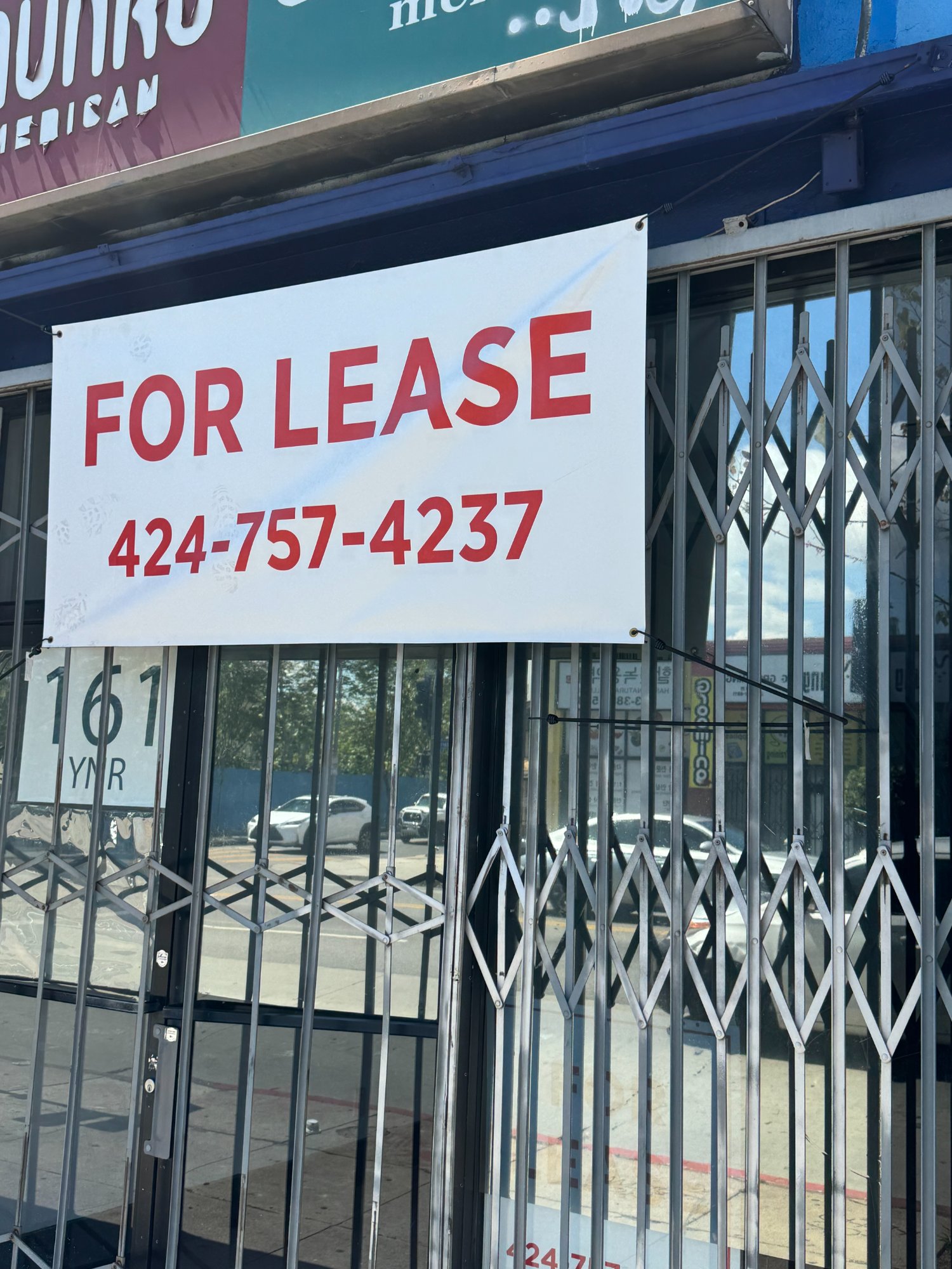 For lease 161 S Western Ave Koreatown